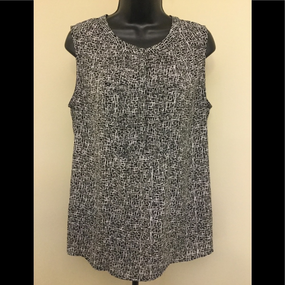 Serein Sleeveless Blouse Sz. Medium.
